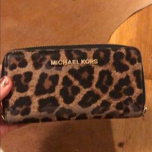 Leopard Michael Kors wallet